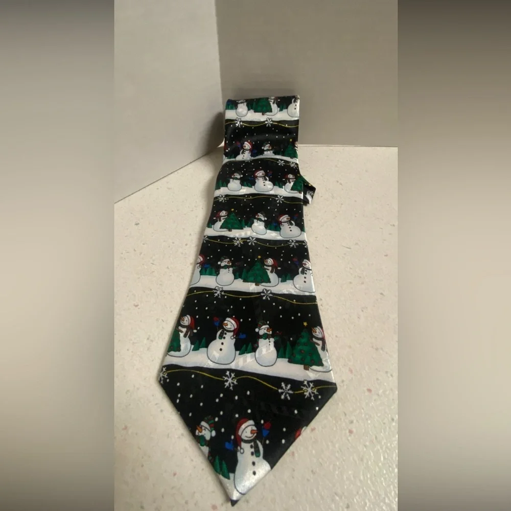 Hallmark Snowman and Tree Holiday Tie - Black and White Christmas